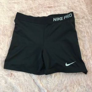 Nike Pro Women’s M Black Spandex